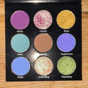 Lux Comic Eyeshadow Palette